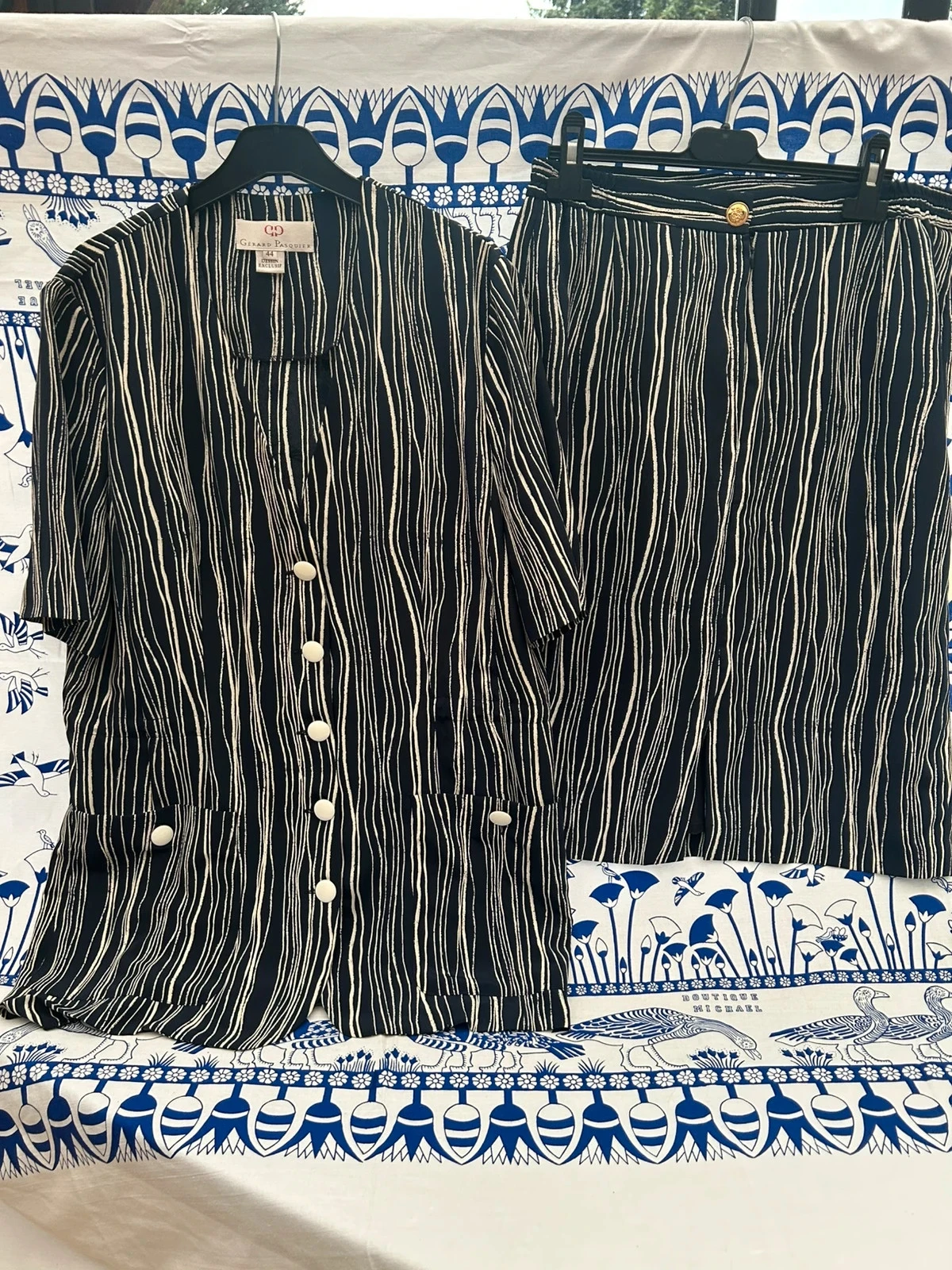 Costume 44/2XL Gérard Pasquier femme bon état bleu et blanc